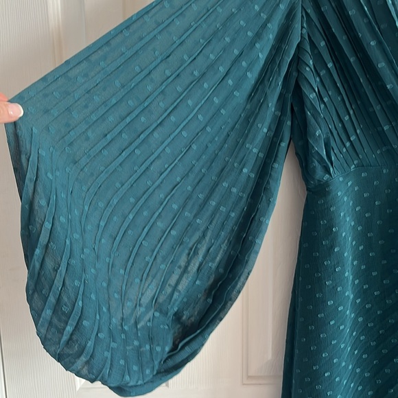 ASOS DESIGN Teal Pleated Textured Chiffon Maxi Dress Size 6 - Picture 7 of 15